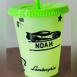 COLOR CHANGING CAR CUP